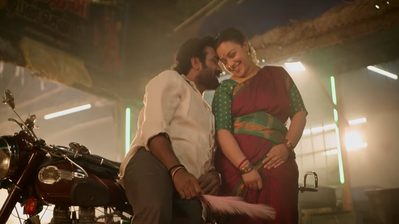 Pottala Muttaye Song Lyrics